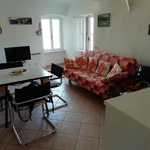  Hébergement de vacances La Terrazza Nel Carrùggio